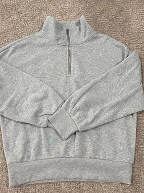 Quarter-Zip Pullover Sweater - Light Gray